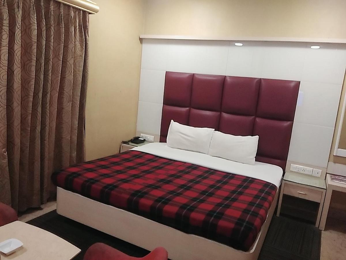 Hotel Manoranjan Inn Lucknow Dış mekan fotoğraf